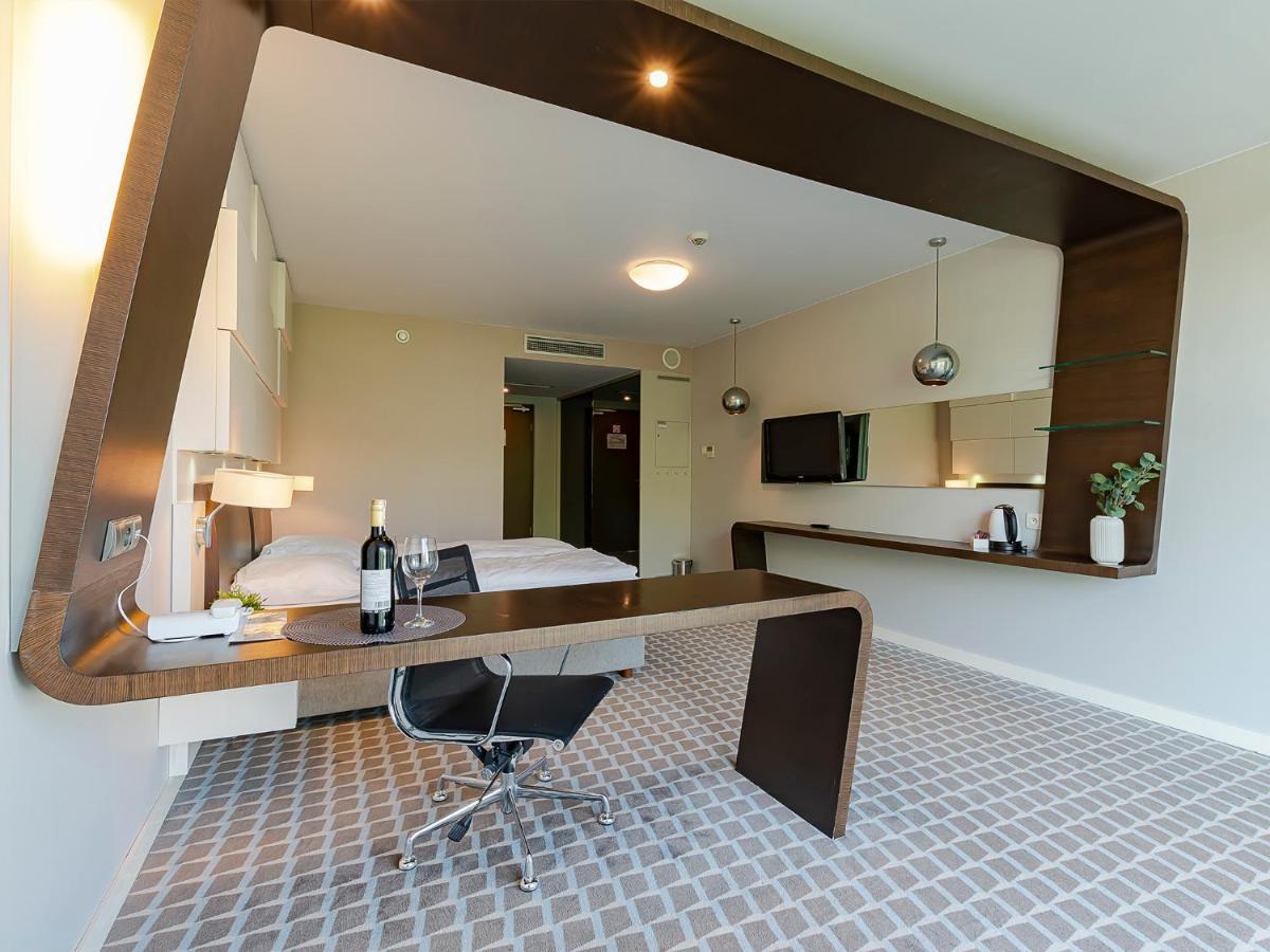 Vacationclub - Marine Hotel Apartament 437 Колобжег Экстерьер фото